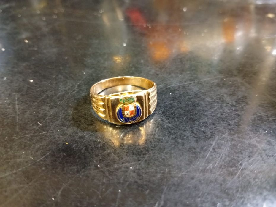 Anel  em ouro 19.2 kl