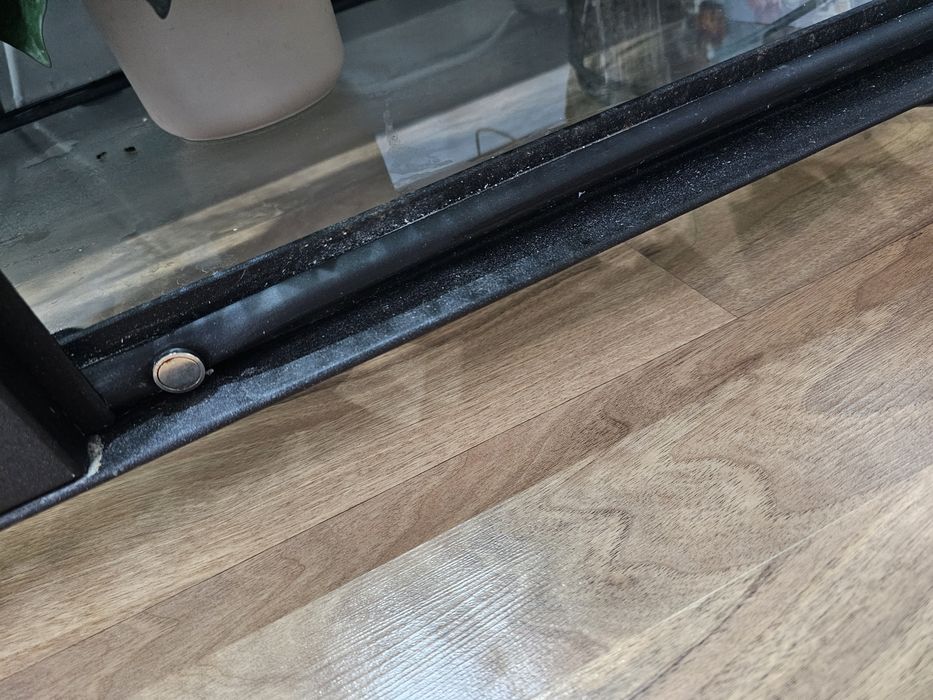 Witryna dla roslin Rowdcrafts robiona na zamówienie loft szklarnia