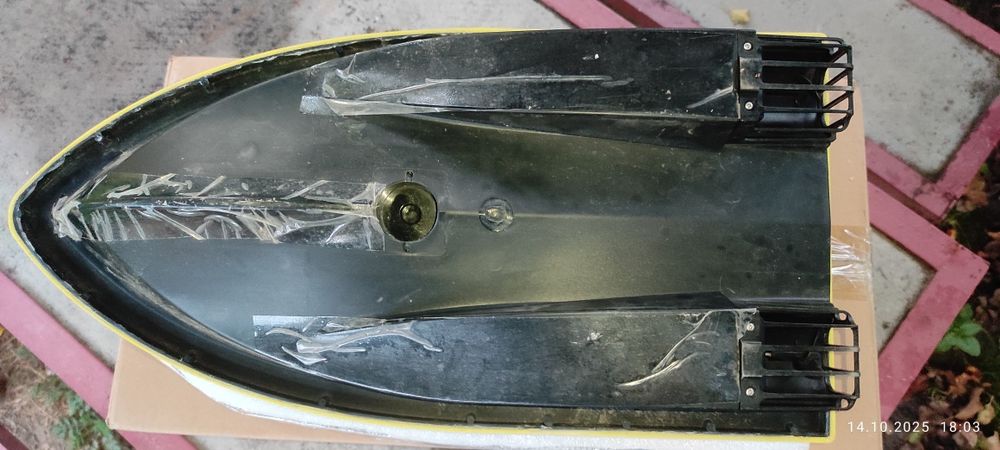 Кораблик для прикормки flytec Д19 GPS 
GPS на 99 точок