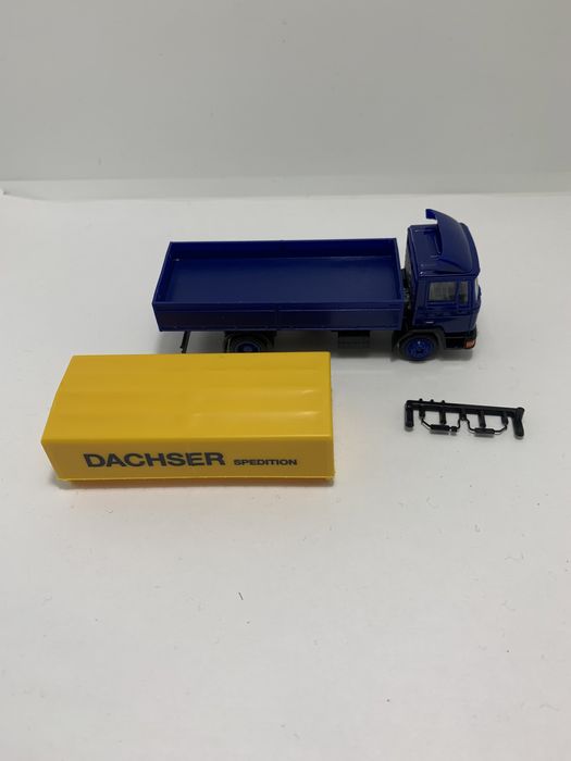 MAN Dachser da Herpa escala 1/87