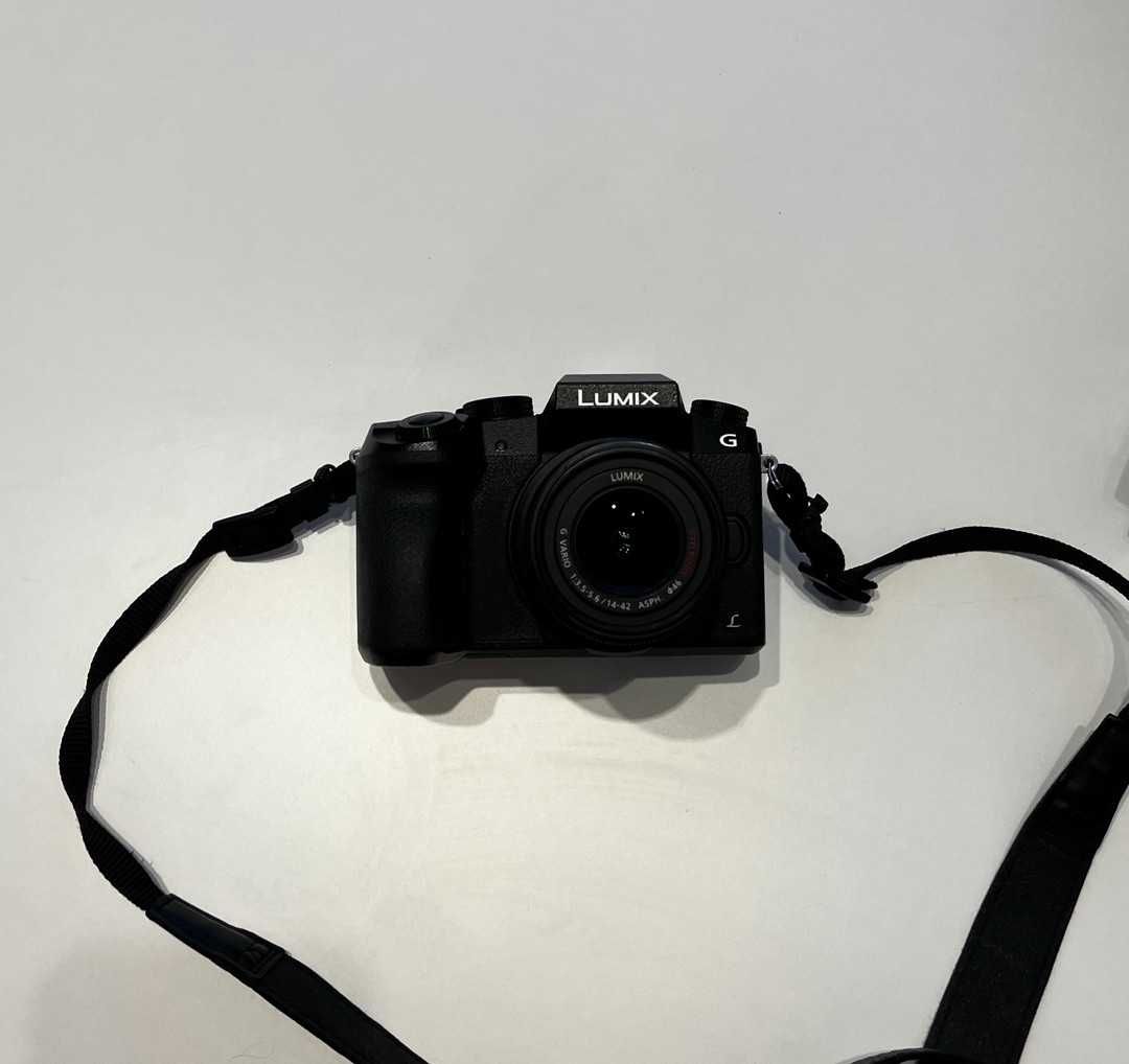 Sprzedam Panasonic Lumix DMC-G7 + Obiektyw H-FS1442A 14–42mm + Torba