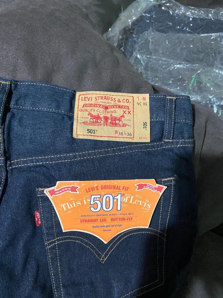 Calcas levis 501 42 e 44