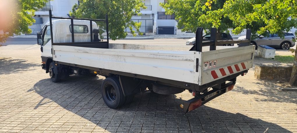 Mitsubishi Canter 3000cc turbo  ligeira