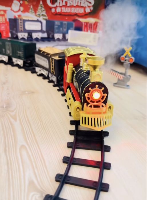Різдвяна (новорічна) залізниця (музика, світло, дим, будинок, ялинки)