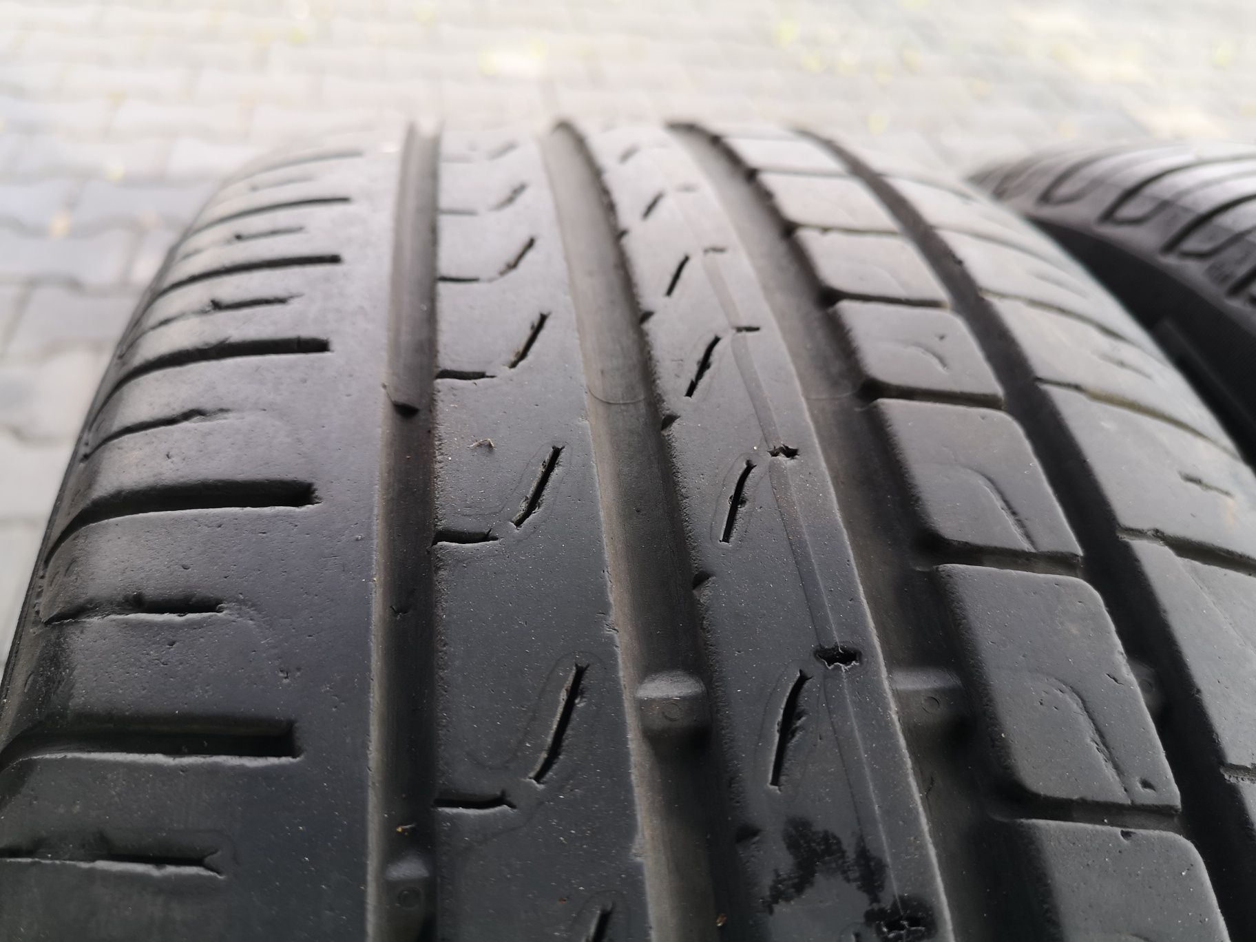 Opony letnie Pirelli 215/55r17