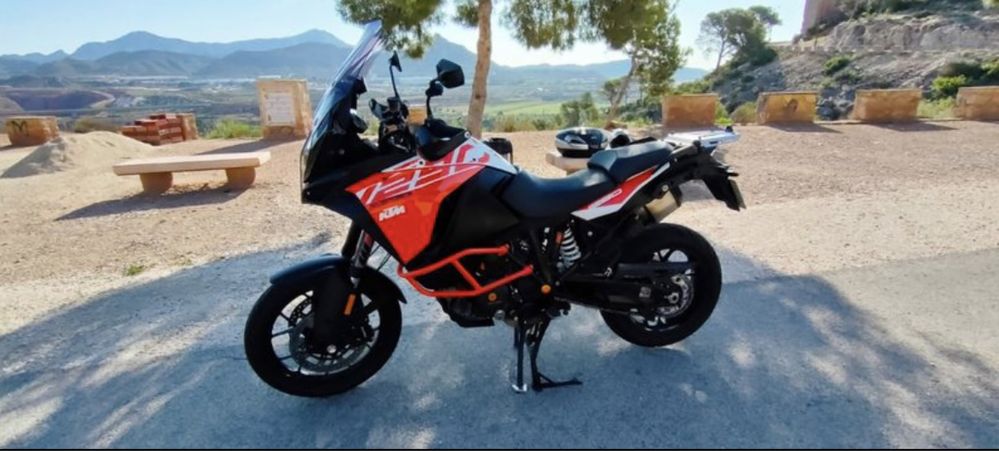 KTM 1290 super adventure