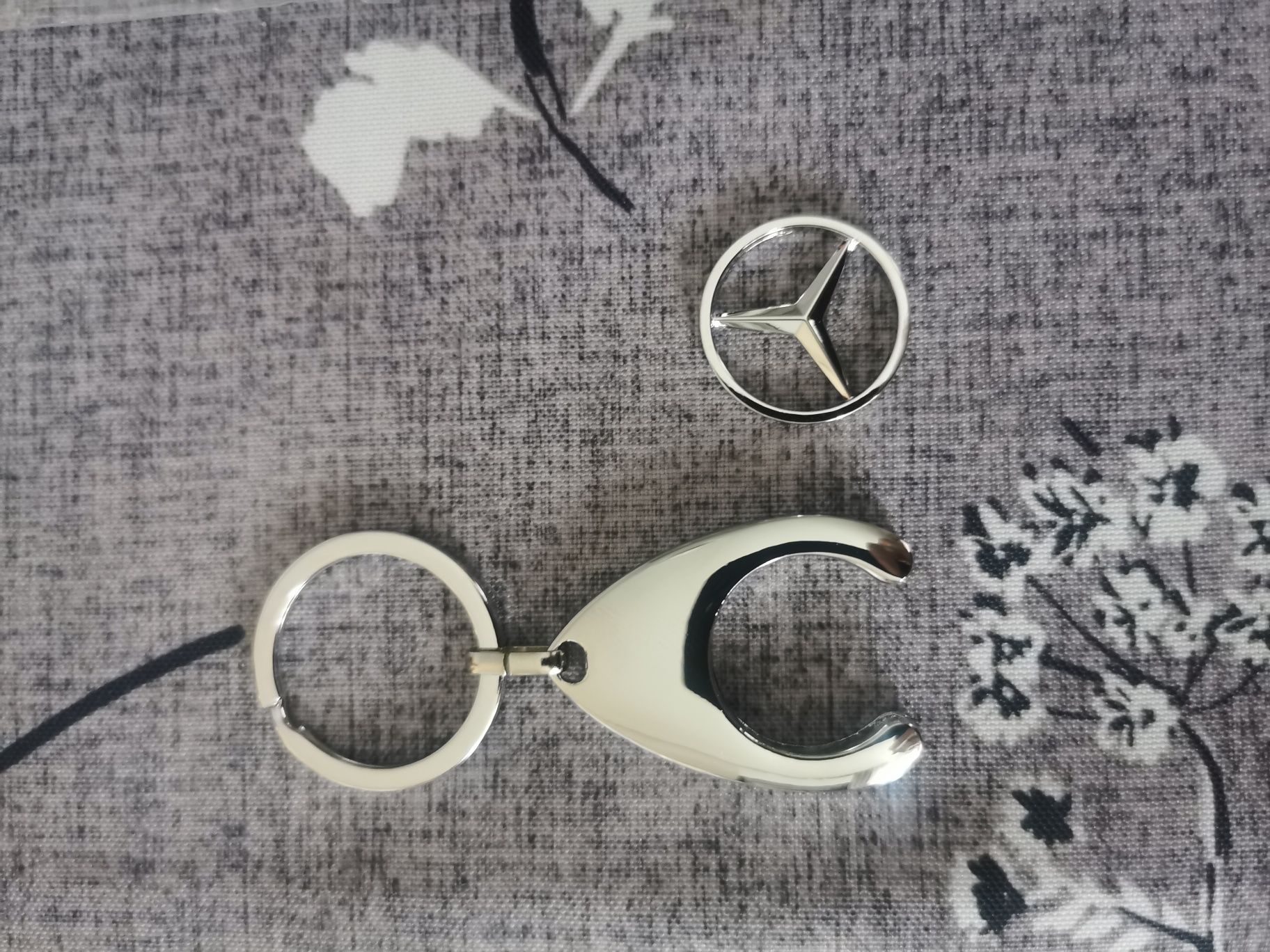Brelok Mercedes srebrny i czarny