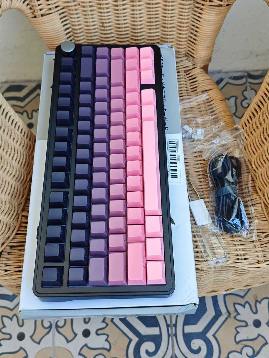 Бездротова клавіатура ATTACK Shark X85 Pink 75% з RGB підсвіткою