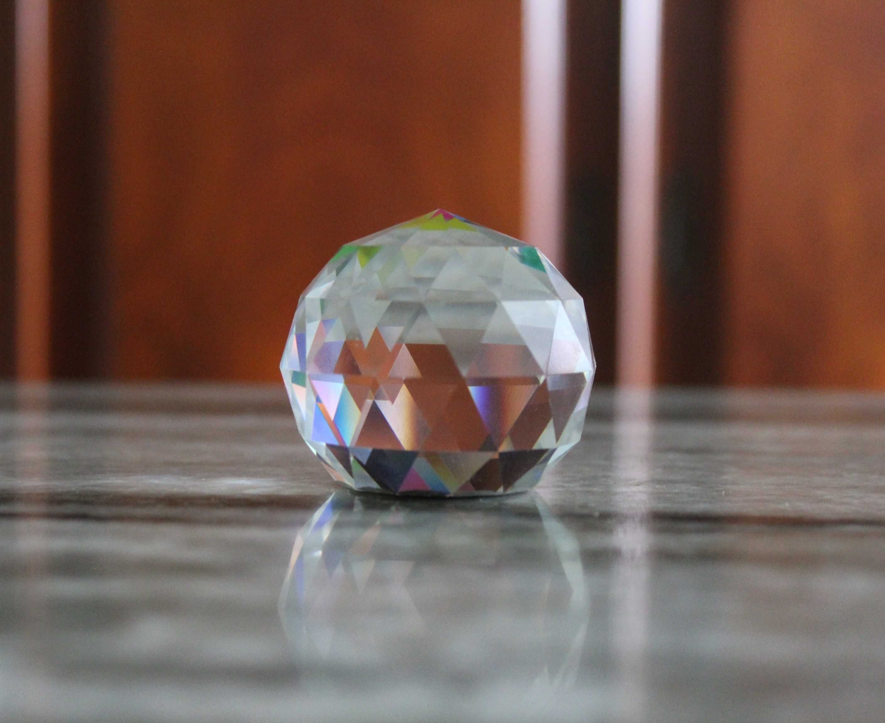 Esfera cristal pisa-papéis vintage Swarovski com 5cm.