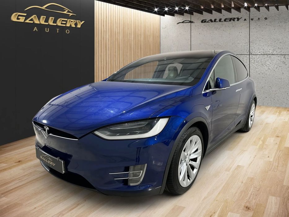 Tesla Model X 90D
