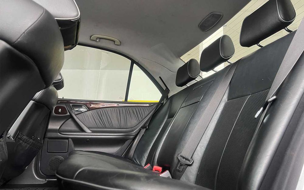 Mercedes-Benz E 270 2001