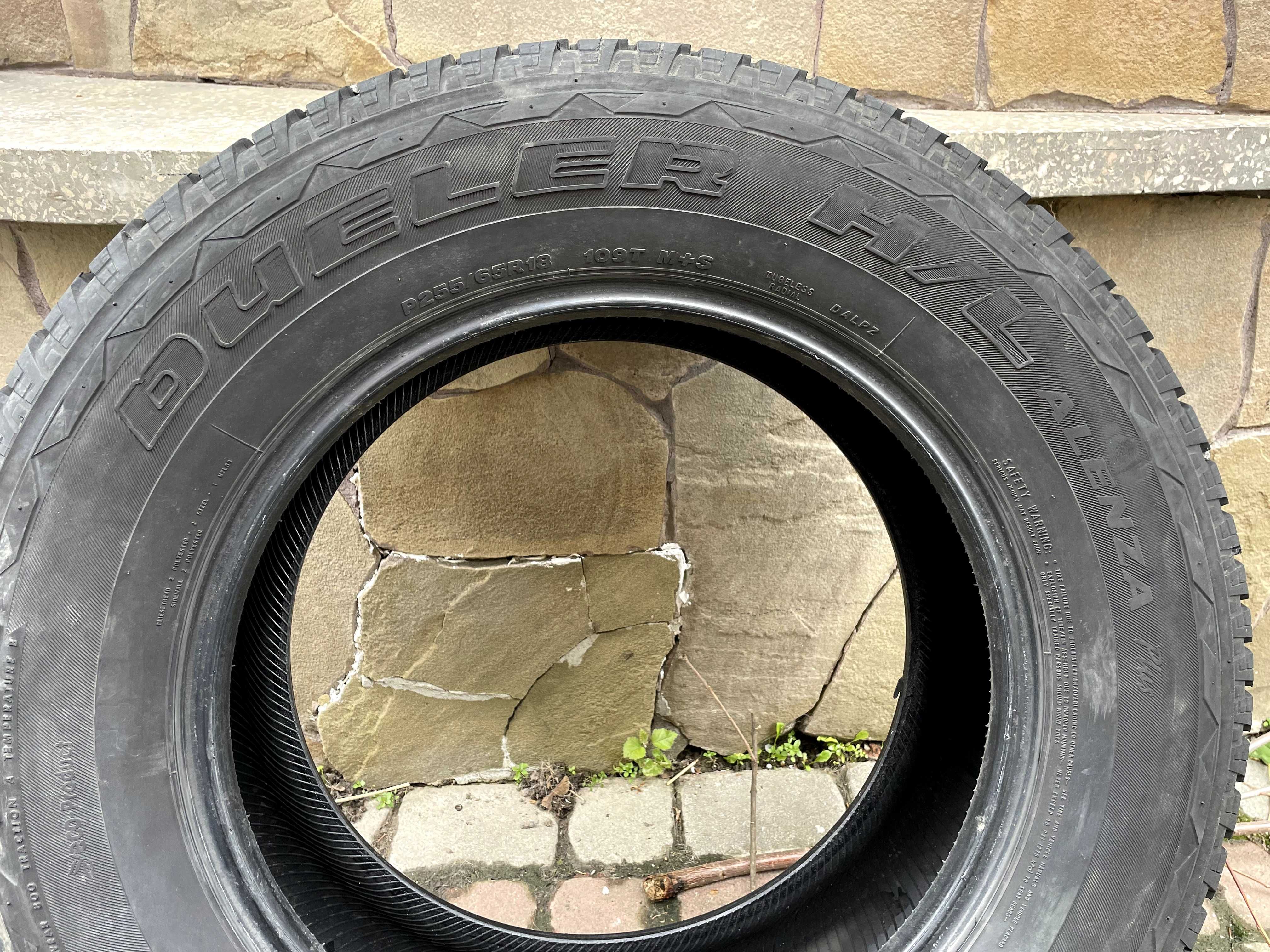 Резина Bridgestone Dualers R18 255/55  109T M+S комплект