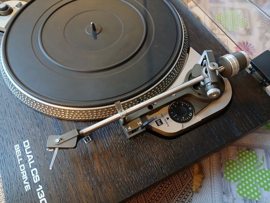 Gramofon DUAL  CS 130S