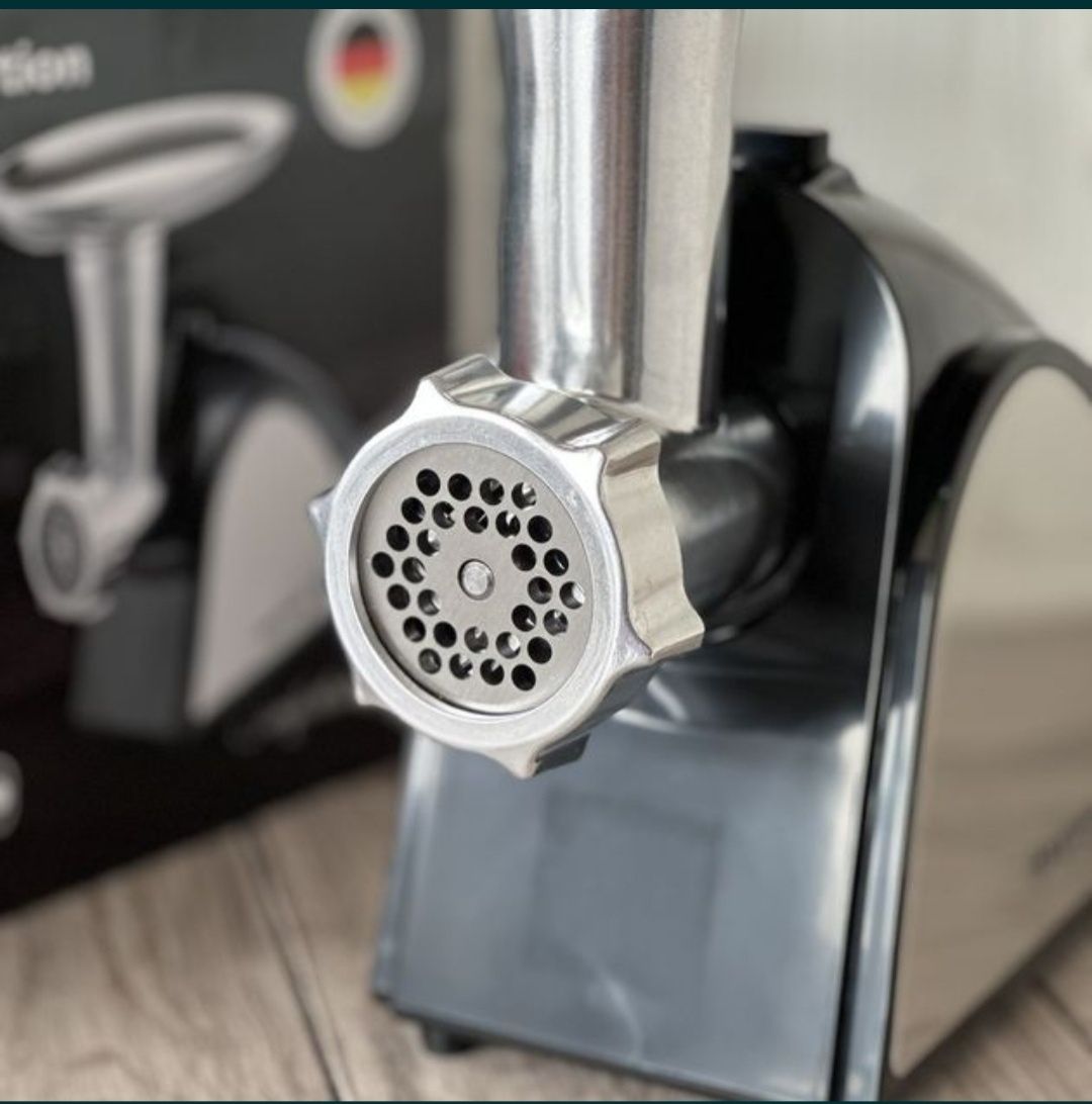 Мясорубка Rainberg RB 678 3000 Вт