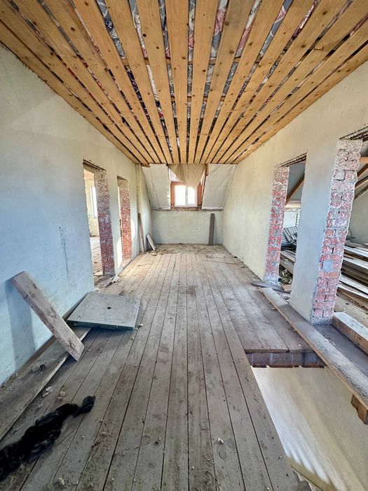 Продається будинок у с.Попелі біля м.Борислав