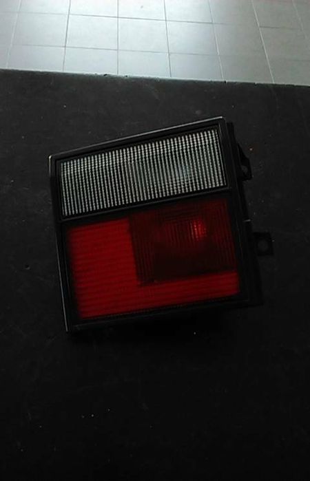 Farolim esquerdo RENAULT 21 (B48_)