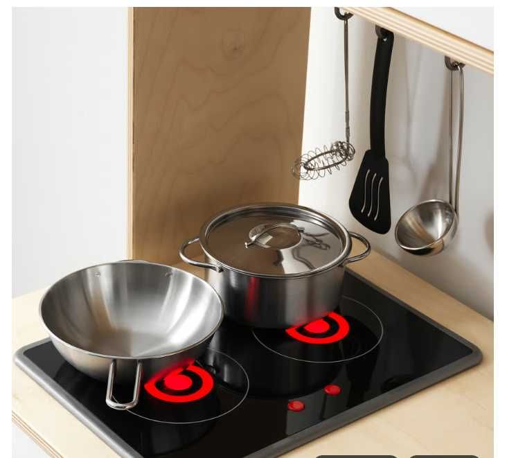Cozinha infantil  Ikea,  semi nova, pouco uso