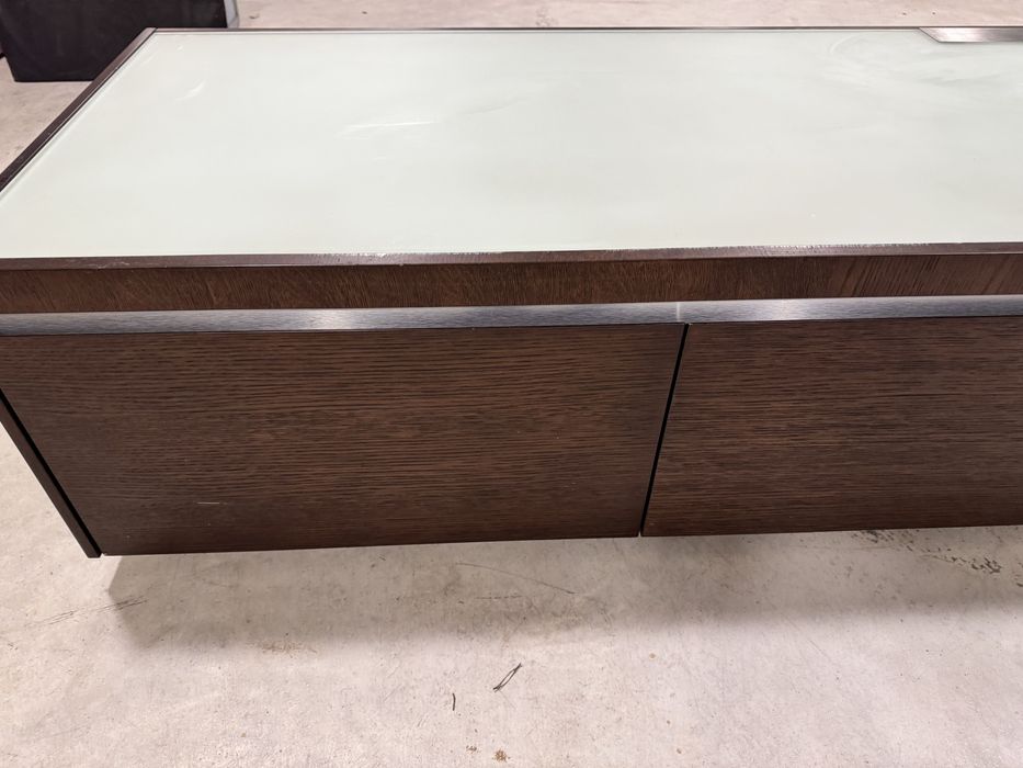 Móvel televisao Wengué e vidro fosco