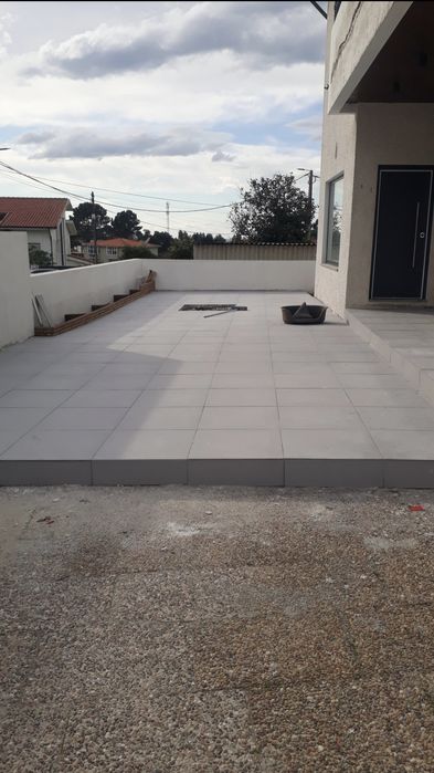 LADRILHADOR 10 euros m2