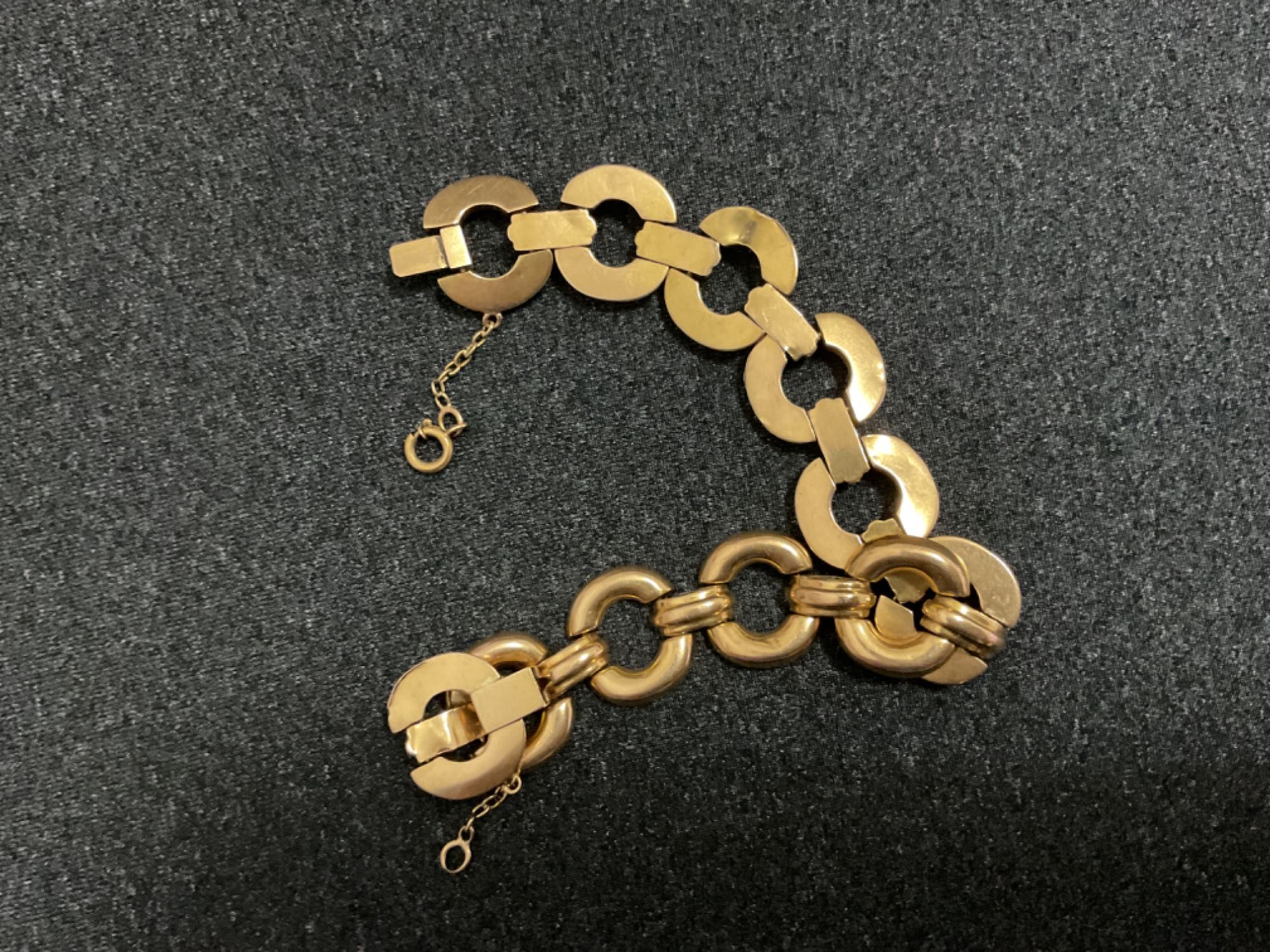 Pulseira em elos