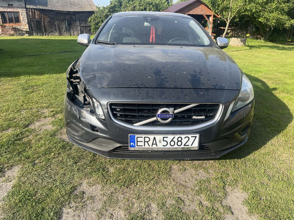 Volvo v60 D4 2.0 163km automat lekko uszkodzone