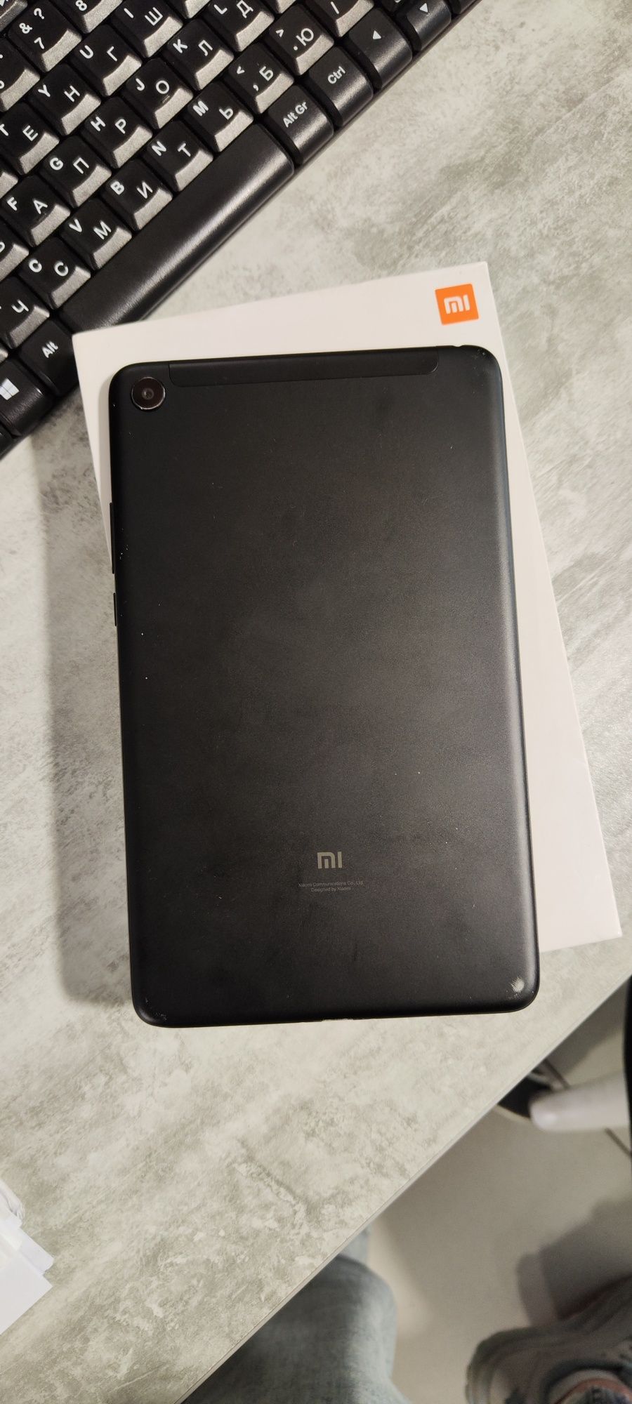 планшет Xiaomi Mi Pad 4