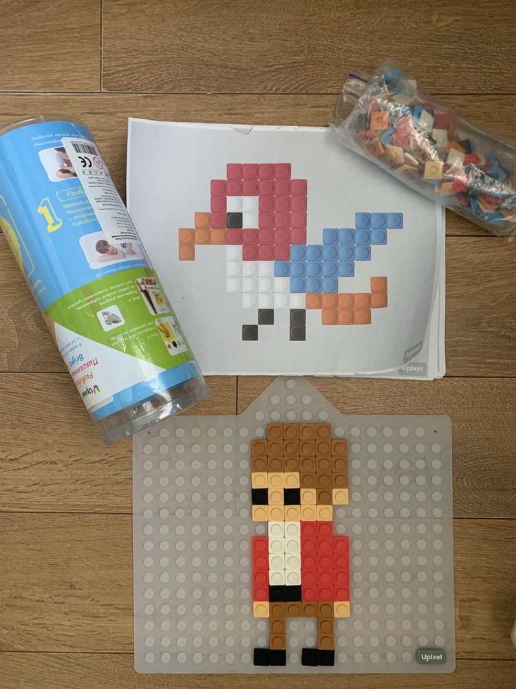 Піксельна мозаїка Upixel