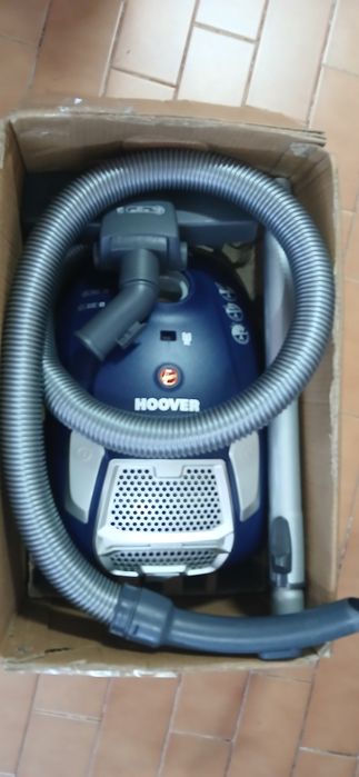Aspirador Houver Brave 700W