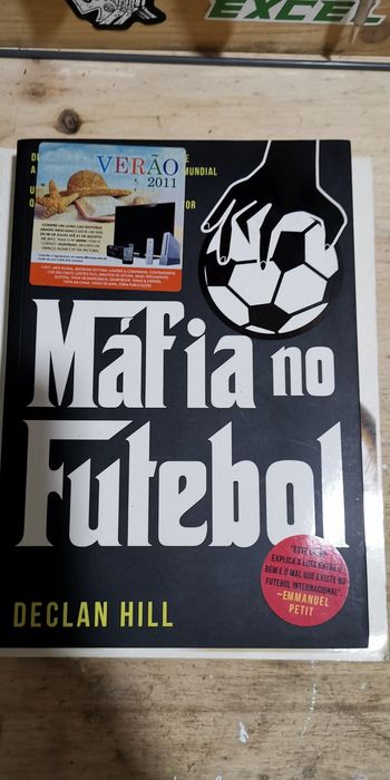 Mafia do futebol e espelho de água