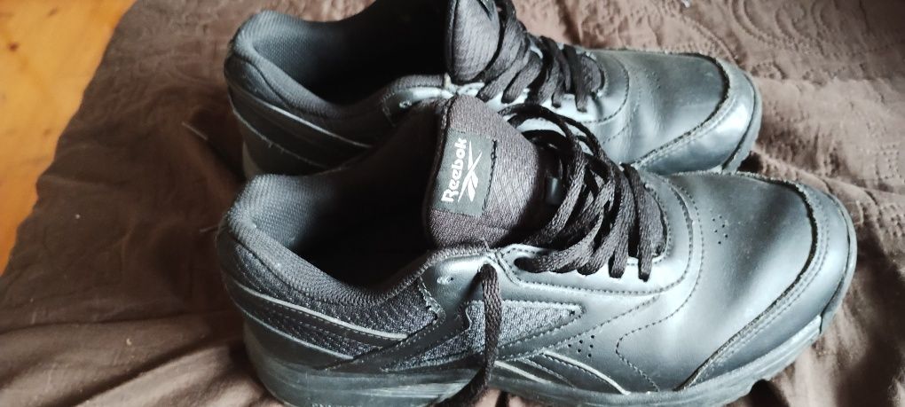 Buty Reebok 38,5 chłopięce