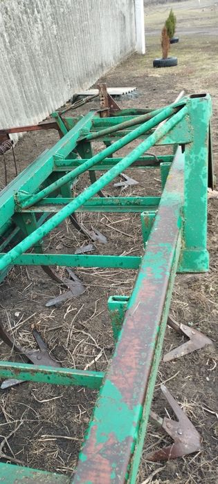 Продам срочно  Культіватор трёх метровий
