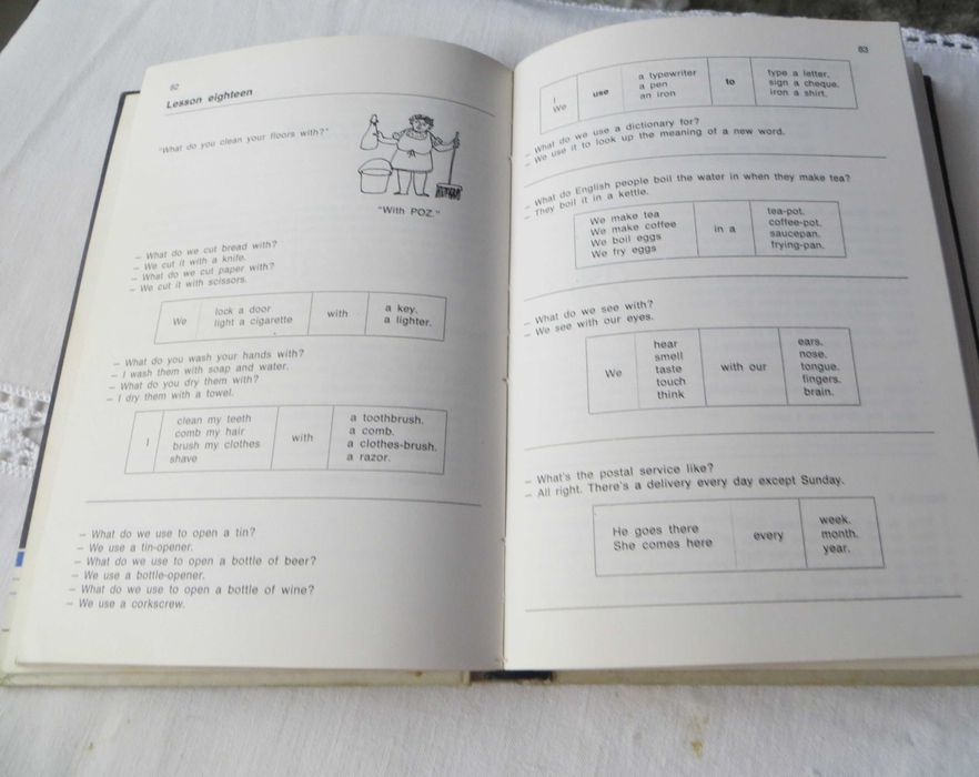 Gramática Inglês English Firs Book  Edição exclusiva 2 Edição 1984