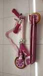 Trotinete cor de rosa para criança