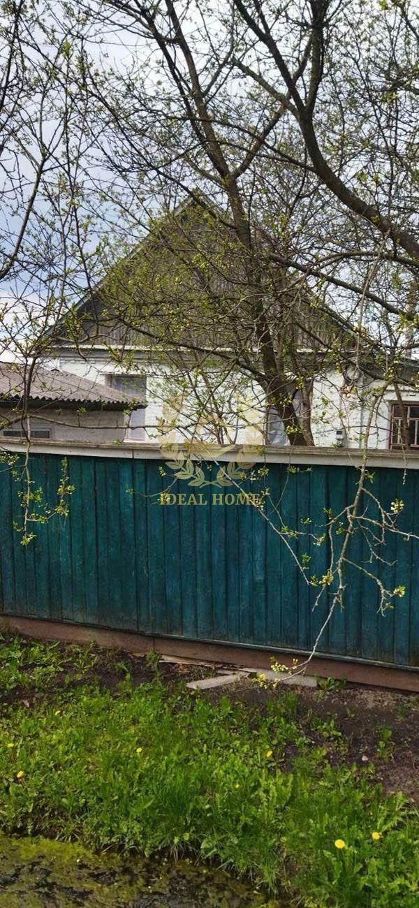 Продам добрий теплий будинок в Клавдієве-Тарасове Бучанського району.
