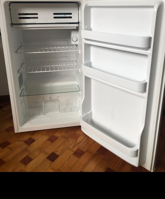 Frigorífico 1 porta 95€