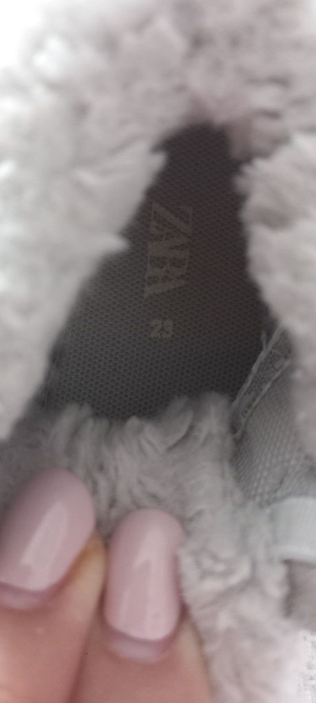 Sapatilhas Bota Zara Tam 23