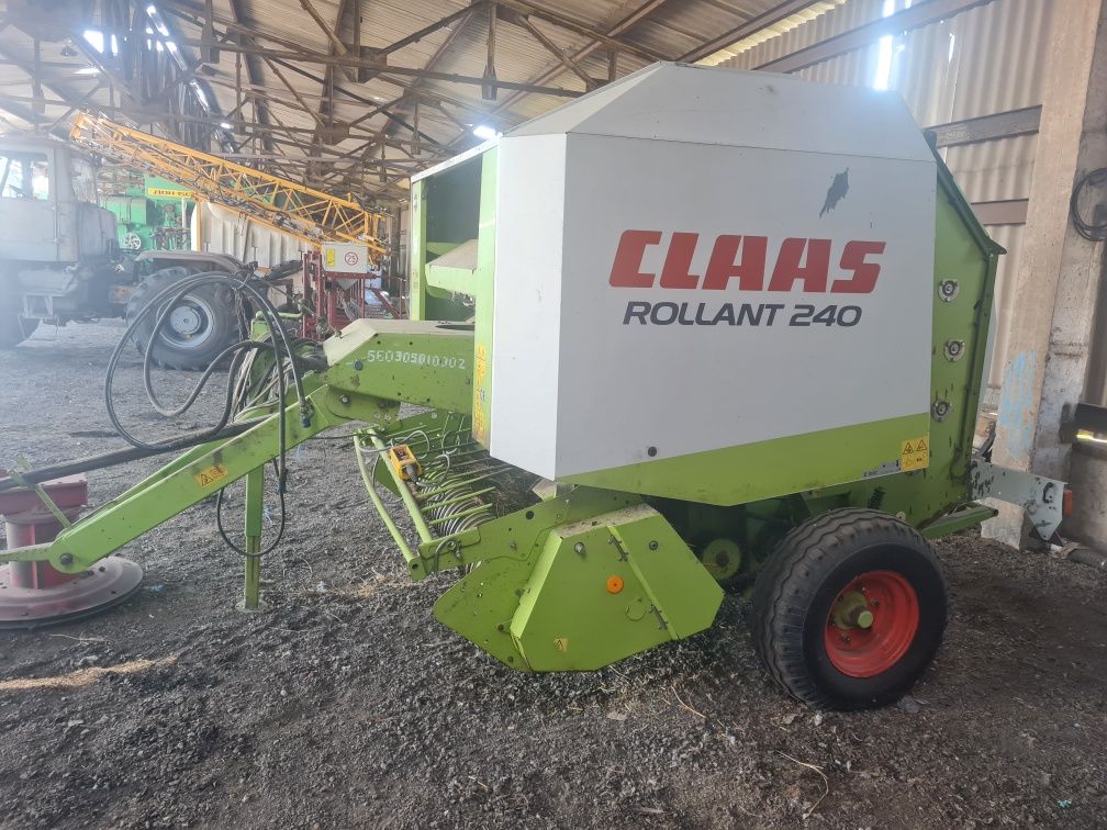 Прес подборщик CLAAS ROLLANT 240