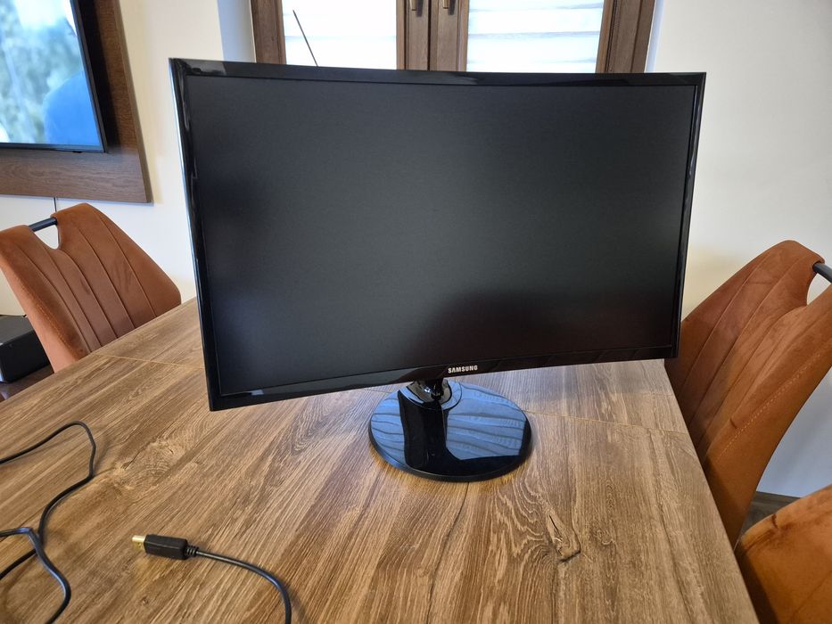 Monitor samsung 24 cale