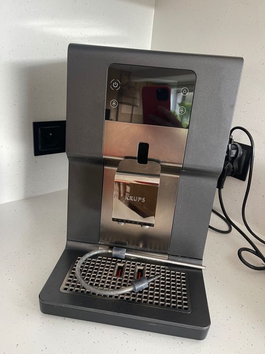 Ekspres do kawy Krups Intuition Experience+ (EA875D10).
