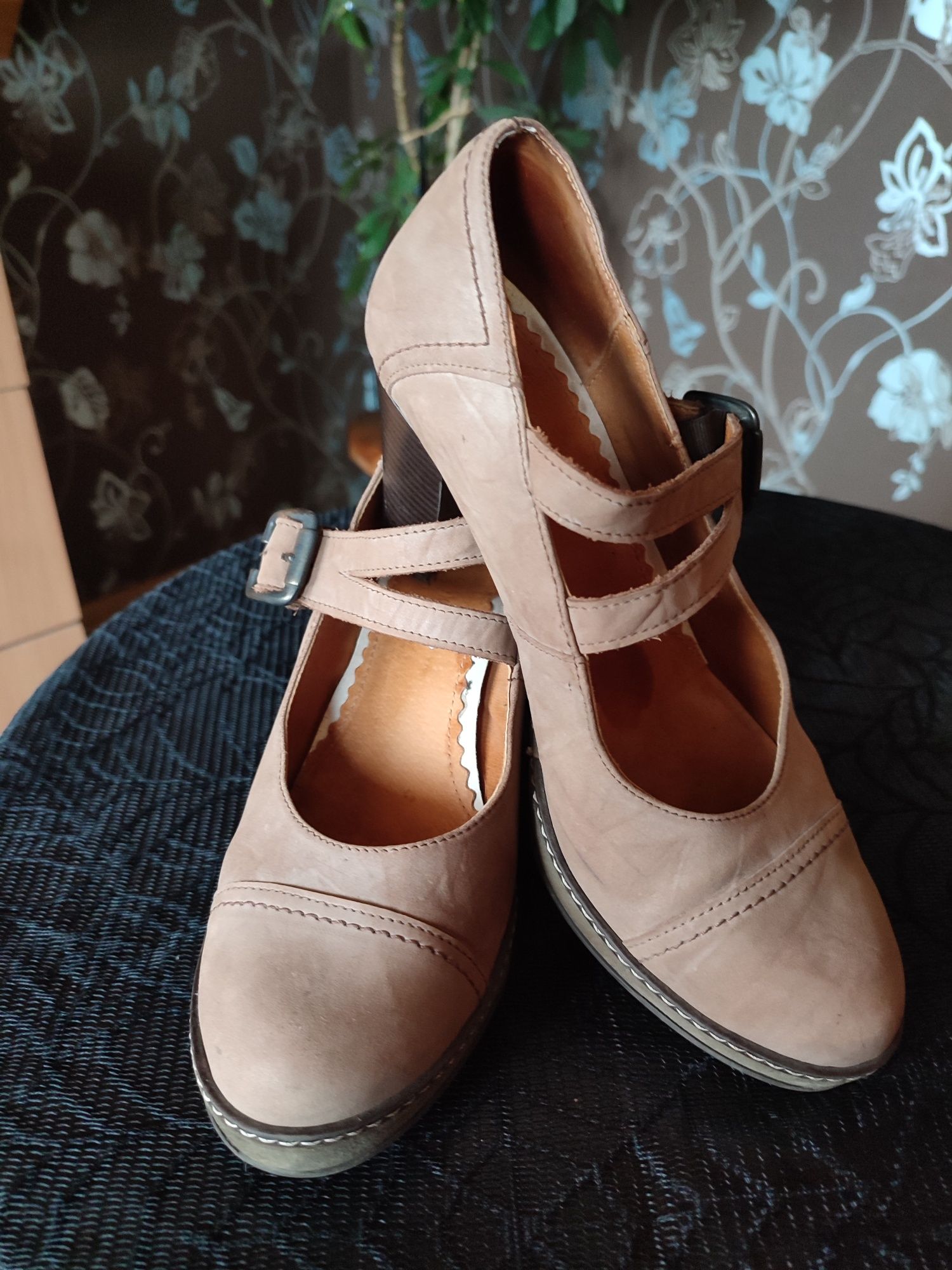 Buty damskie rozmiar 39