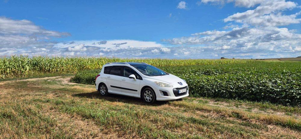 Автомобіль PEUGEOT 308 SW