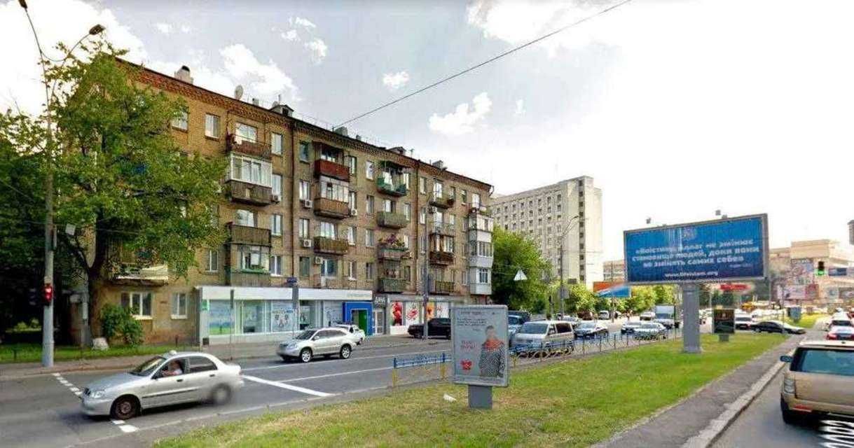 Вигідно! 1К квартира,  26м2, 3/5. ст. метро Печерська. Алмазова 9