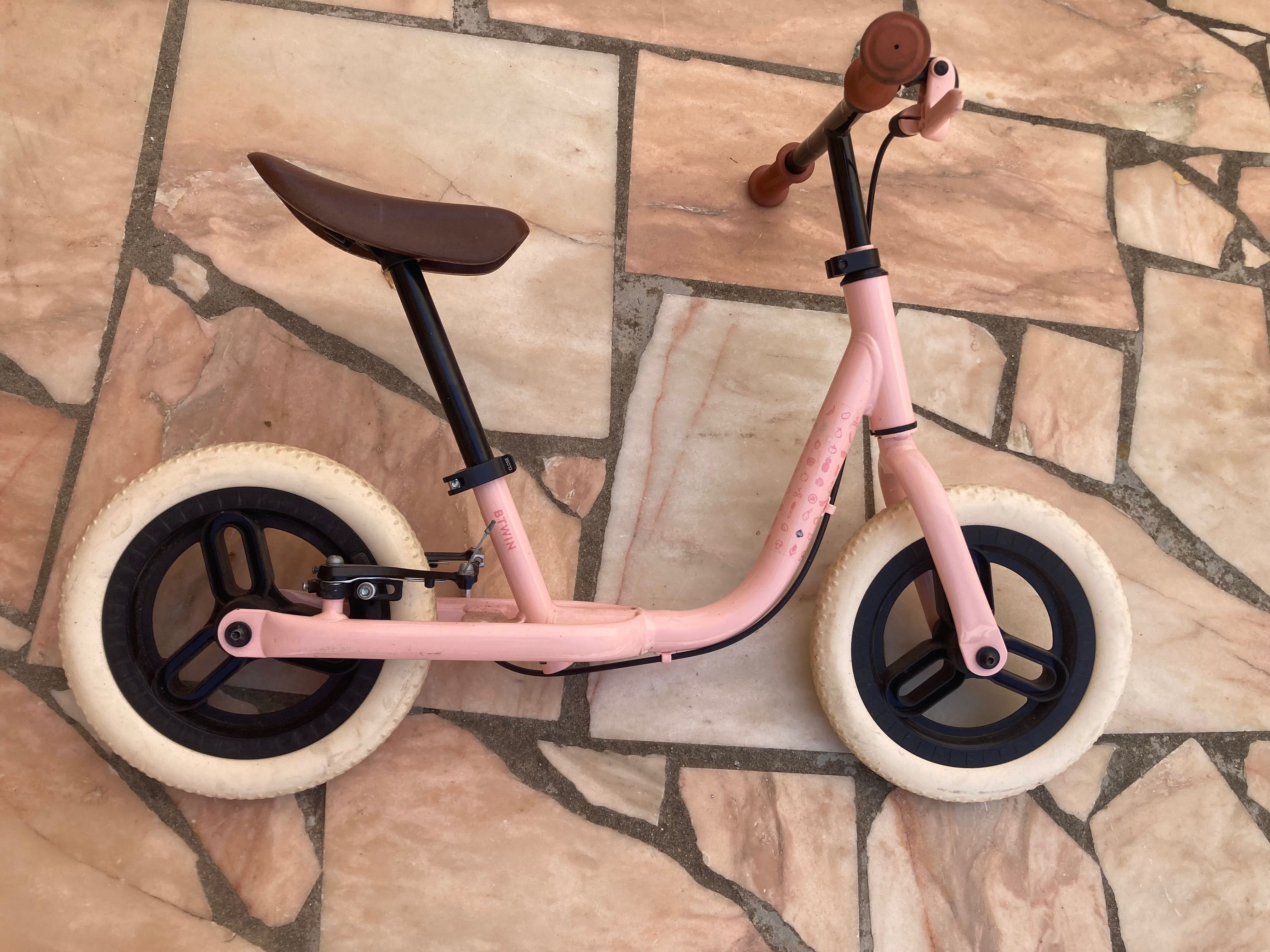Bicicleta sem pedais rosa criança
