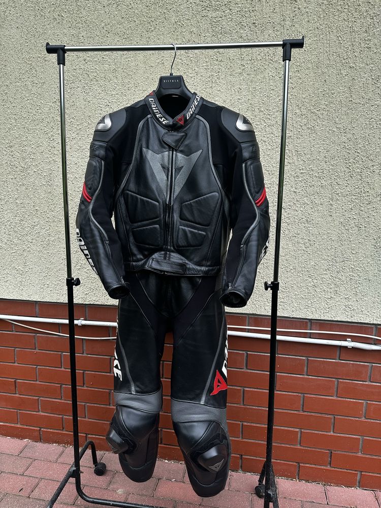 Strój / kombinezon Dainese Laguna Seca 5 + Kask HJC RPHA 70