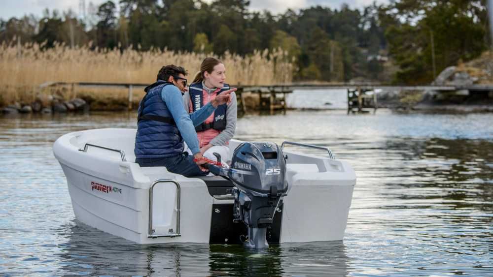 Silnik zaburtowy Yamaha F25G - rumpel, manetka 25 KM