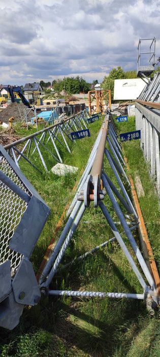 Żuraw wieżowy FM GRU 1250 cty