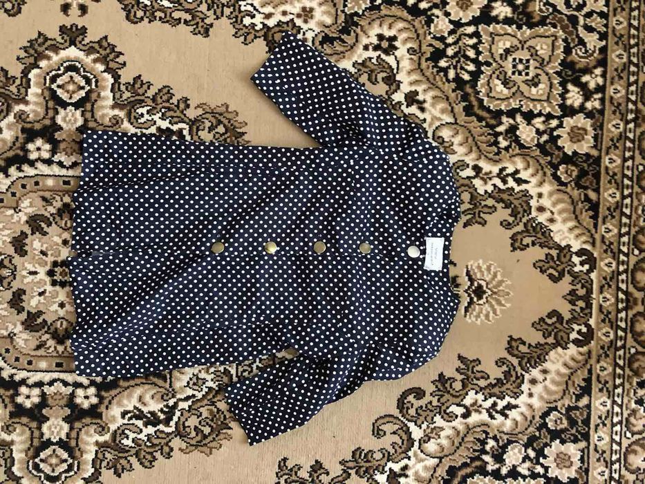 Класний жіночий плащ