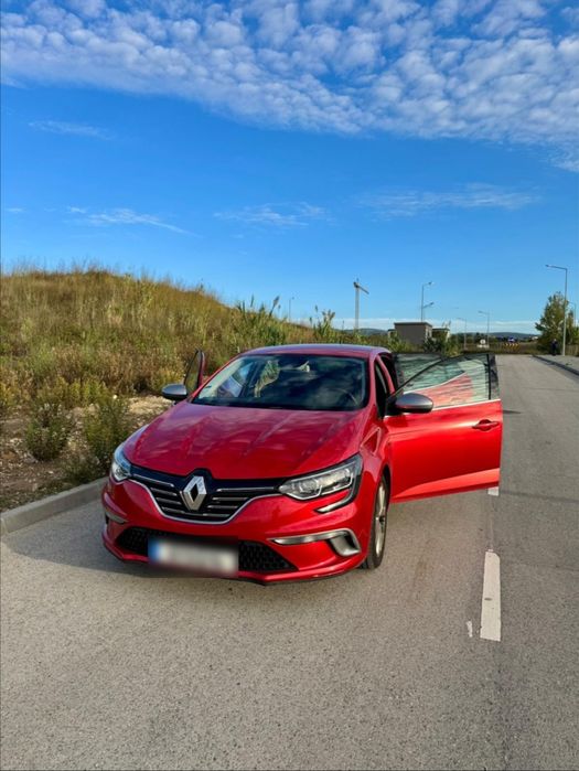 Renault Mégane GT-Line 1.5 dCi 109cv – 2017 – Vermelho