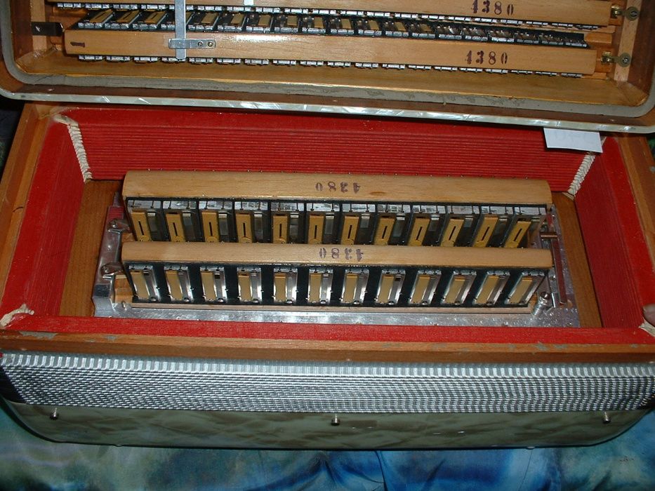 Acordeão para venda G, .546