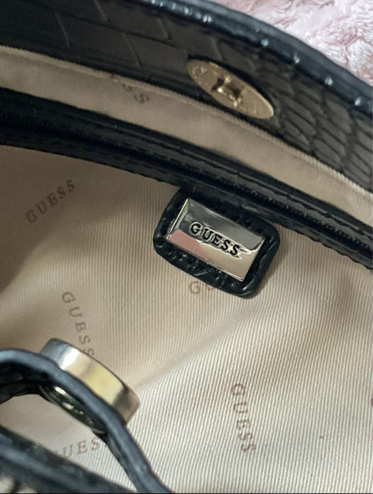 Guess torebka shopperka czarna